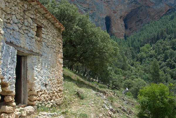 Sierra de Segura: Blick vom Cortijo de las Cuevas auf die Cuevas de los Anguijones